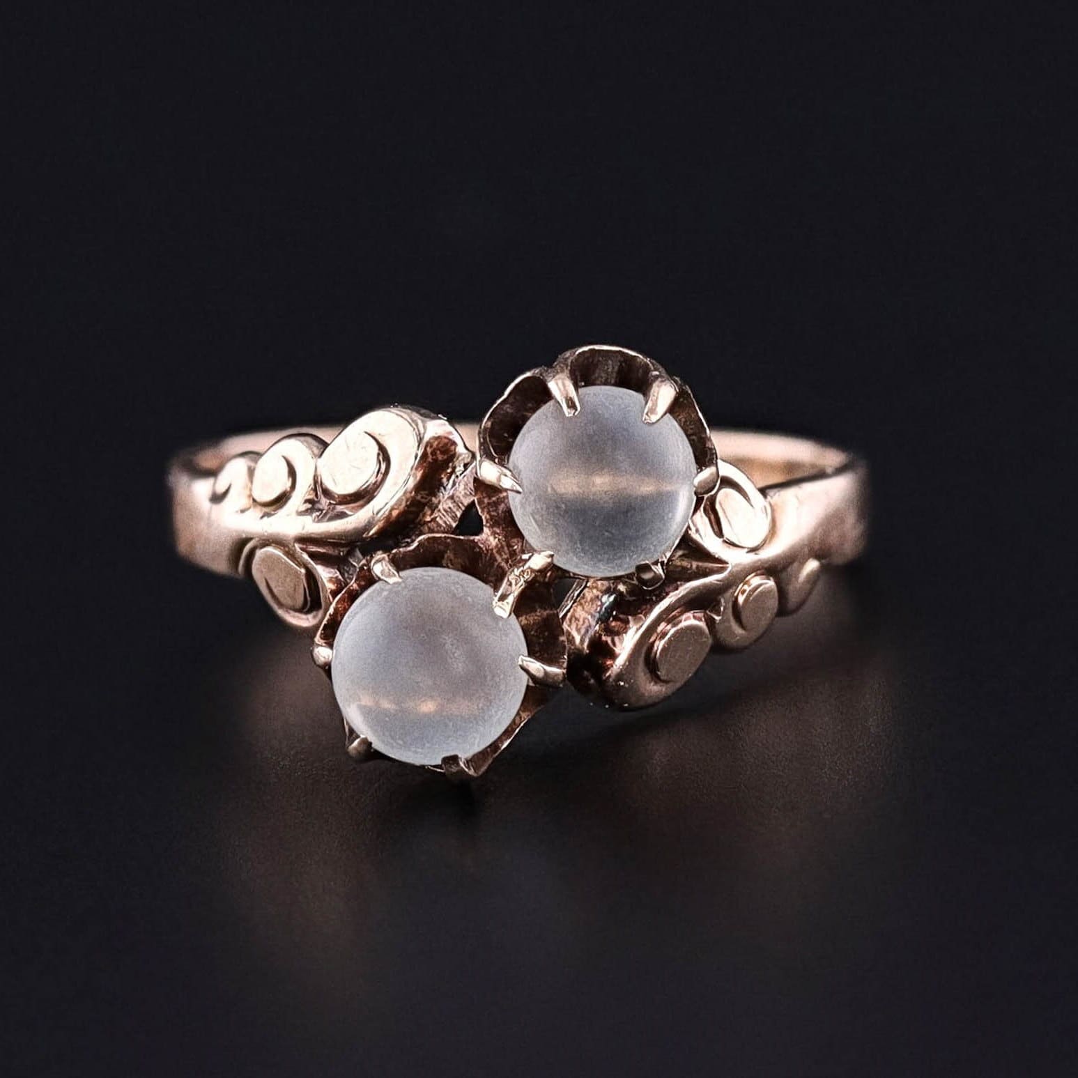 Antique Moonstone Bead Ring of 10k Gold
