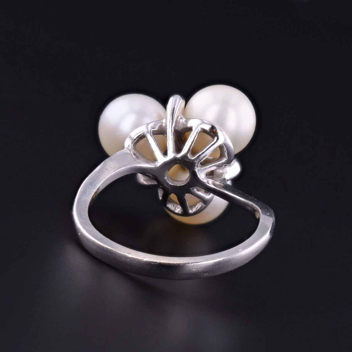 Vintage Pearl and Diamond Ring of 14k White Gold