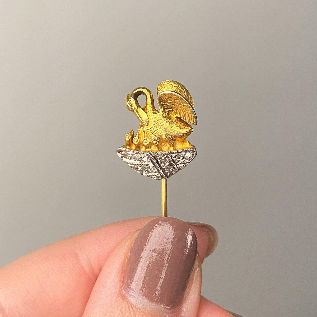 Vintage Pelican in Her Piety Stickpin of 14k Gold