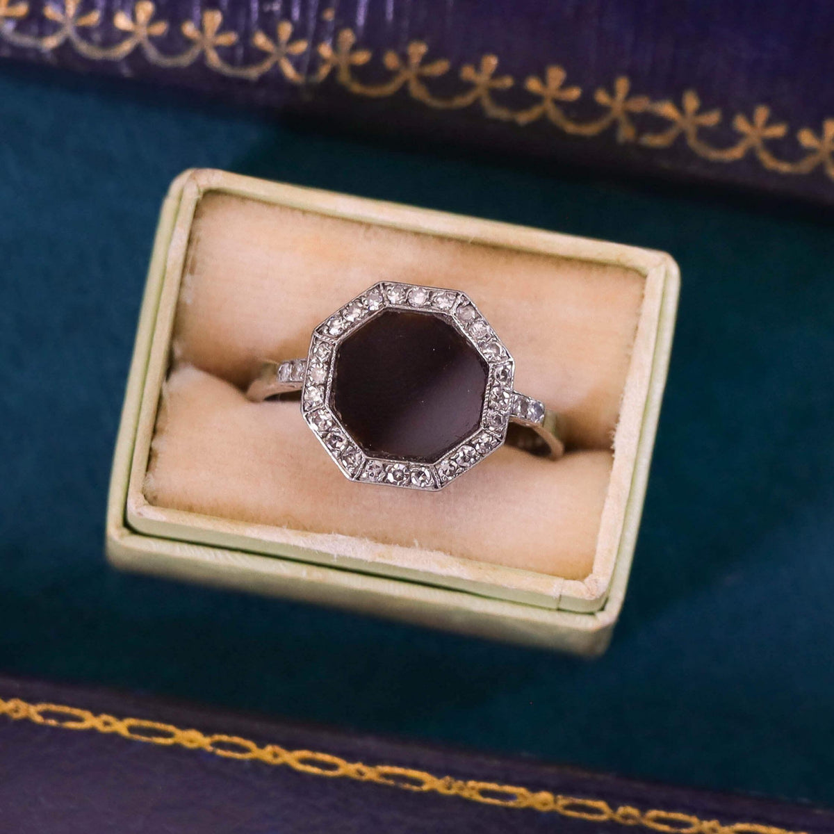 Art Deco Onyx and Diamond Ring of Platinum