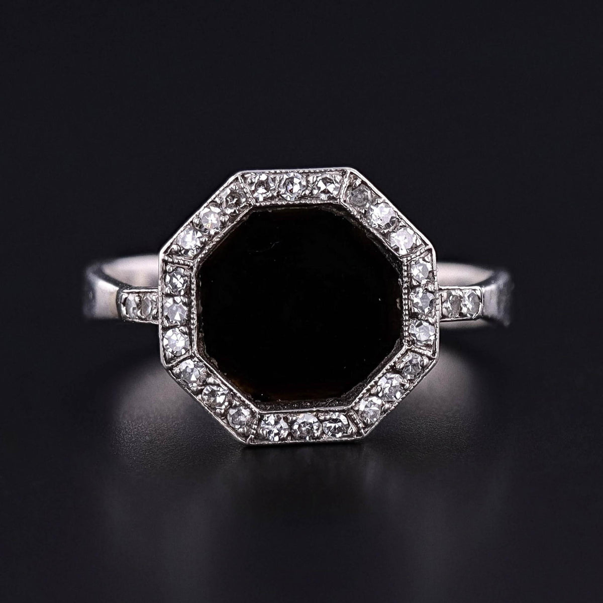 Art Deco Onyx and Diamond Ring of Platinum