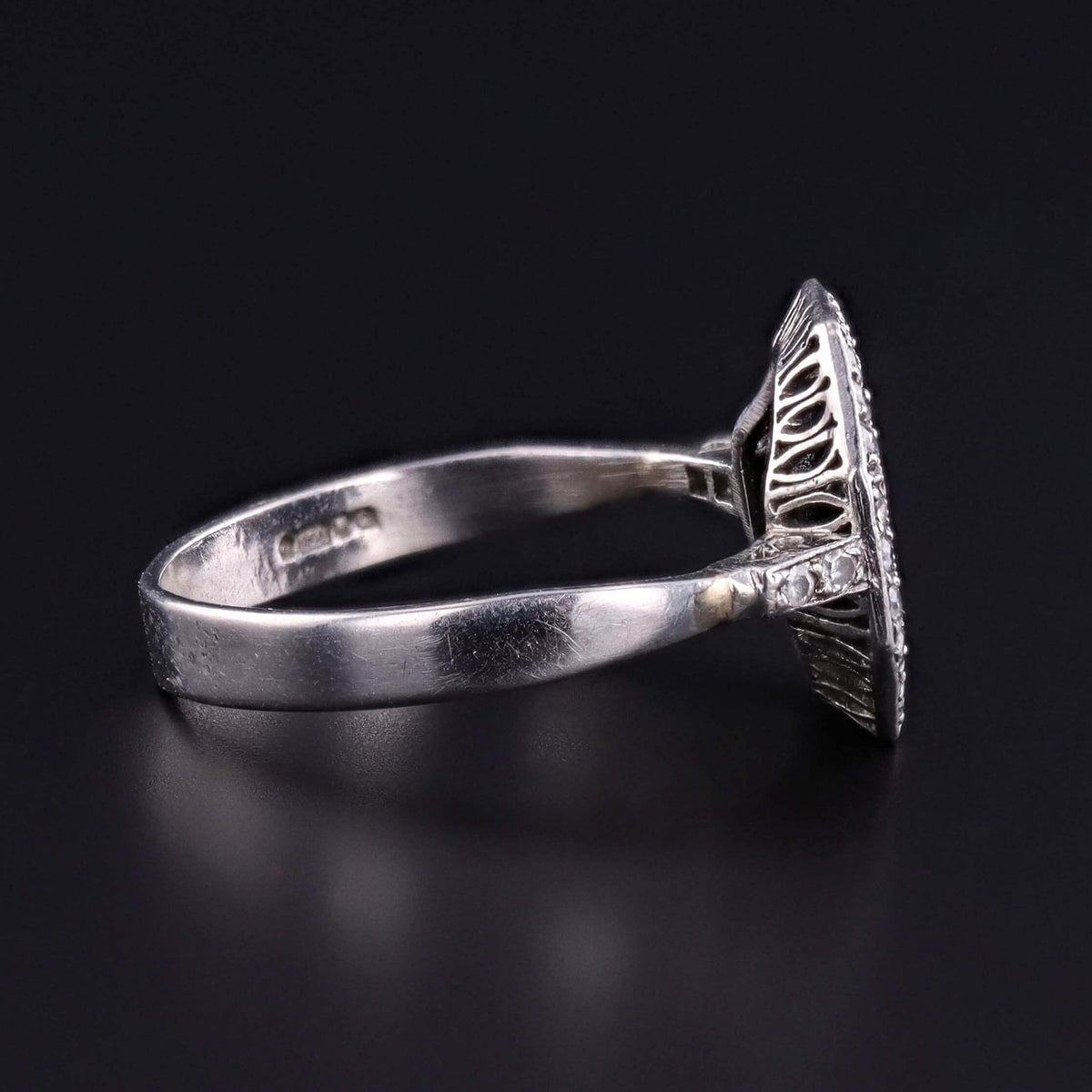 Art Deco Onyx and Diamond Ring of Platinum