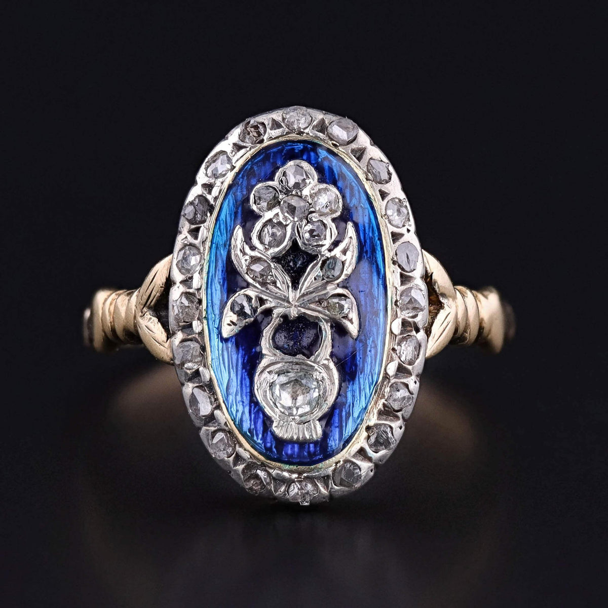 Antique Diamond Flower and Enamel Ring of 18k Gold