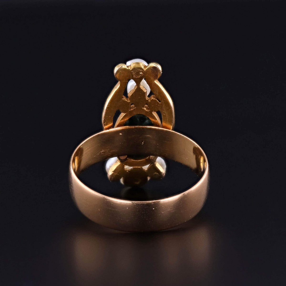 Antique Pearl and Chlorastrolite Ring of 18k Gold