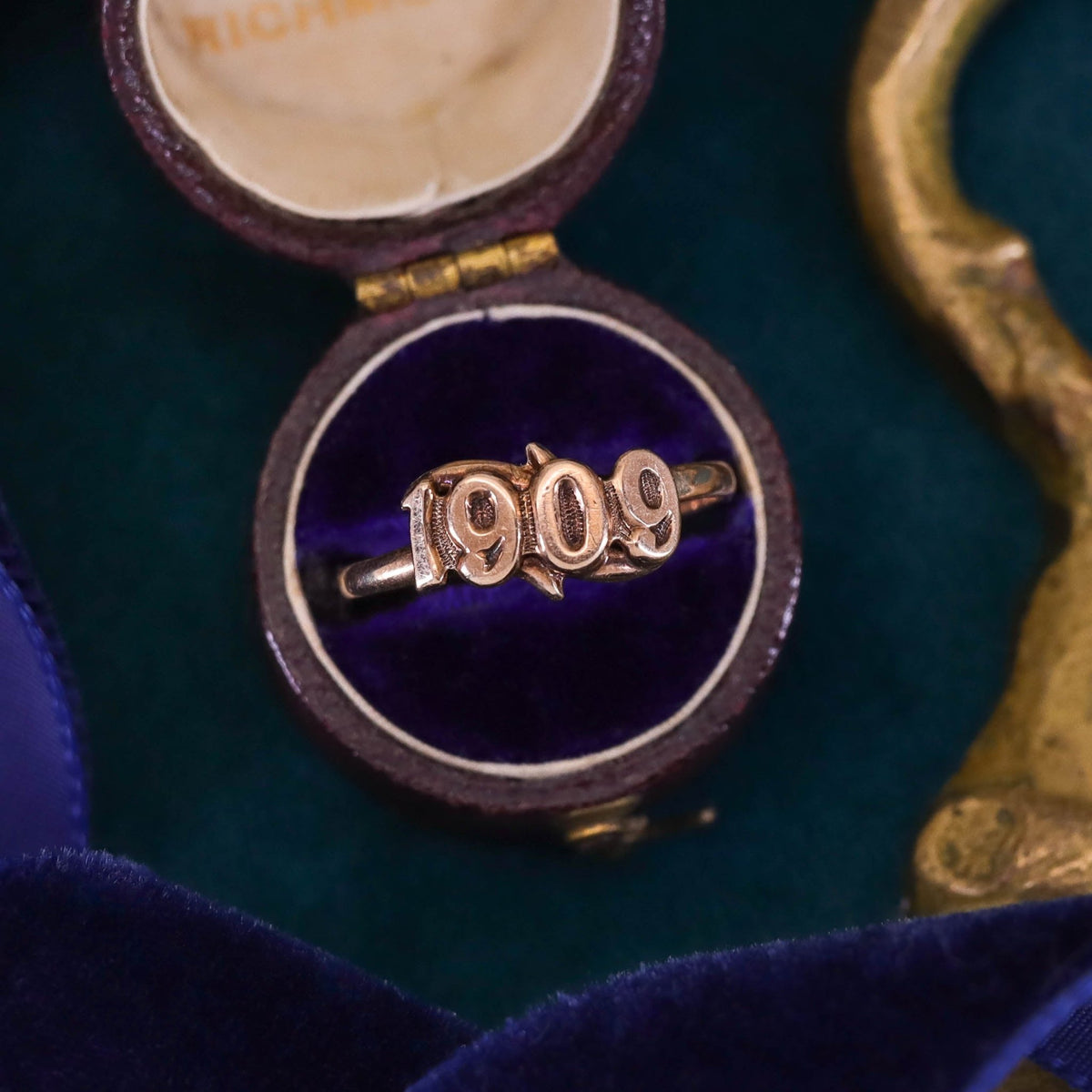 Antique 1909 Ring of 10k Gold - Trademark Antiques