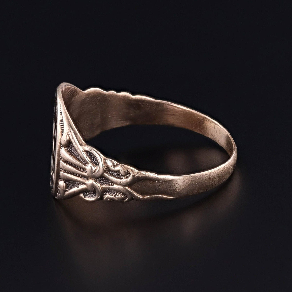 Antique AD Initial Signet Ring of 9ct Gold - Trademark Antiques