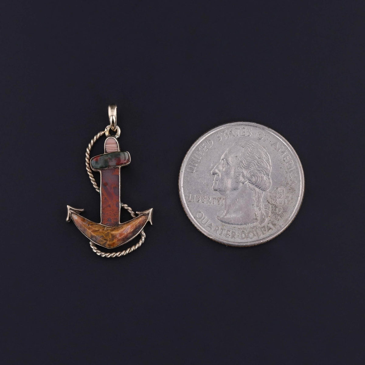 Antique Agate Anchor Pendant of 9ct Gold - Trademark Antiques
