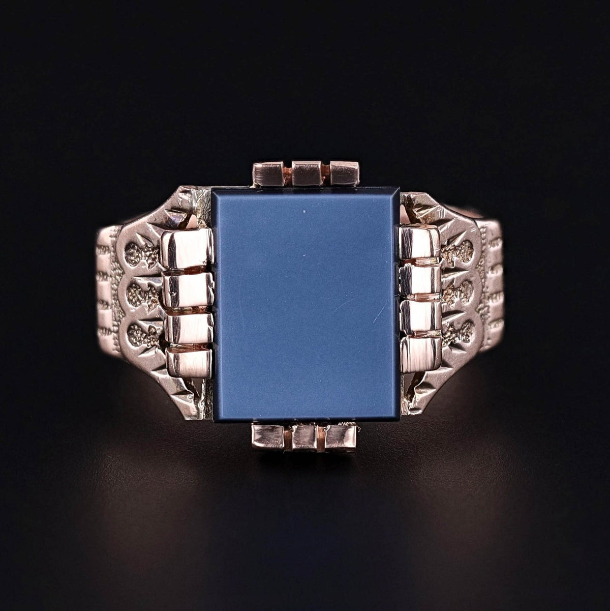 Antique Agate Singet Ring of 10k Gold - Trademark Antiques