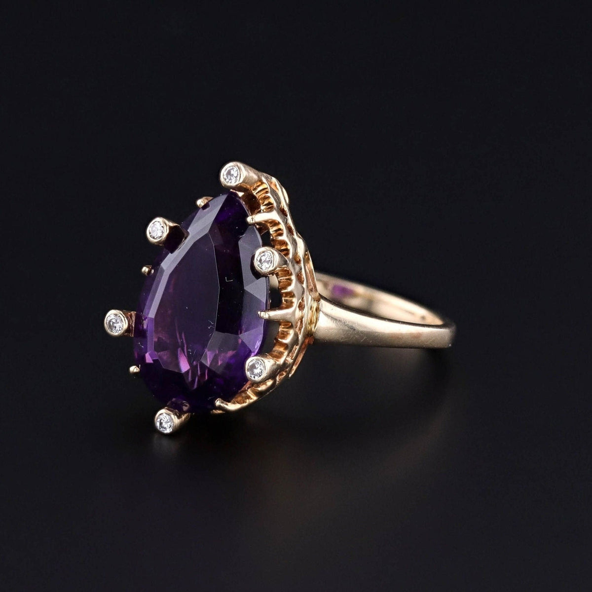 Antique Amethyst and Diamond Ring of 14k Gold - Trademark Antiques