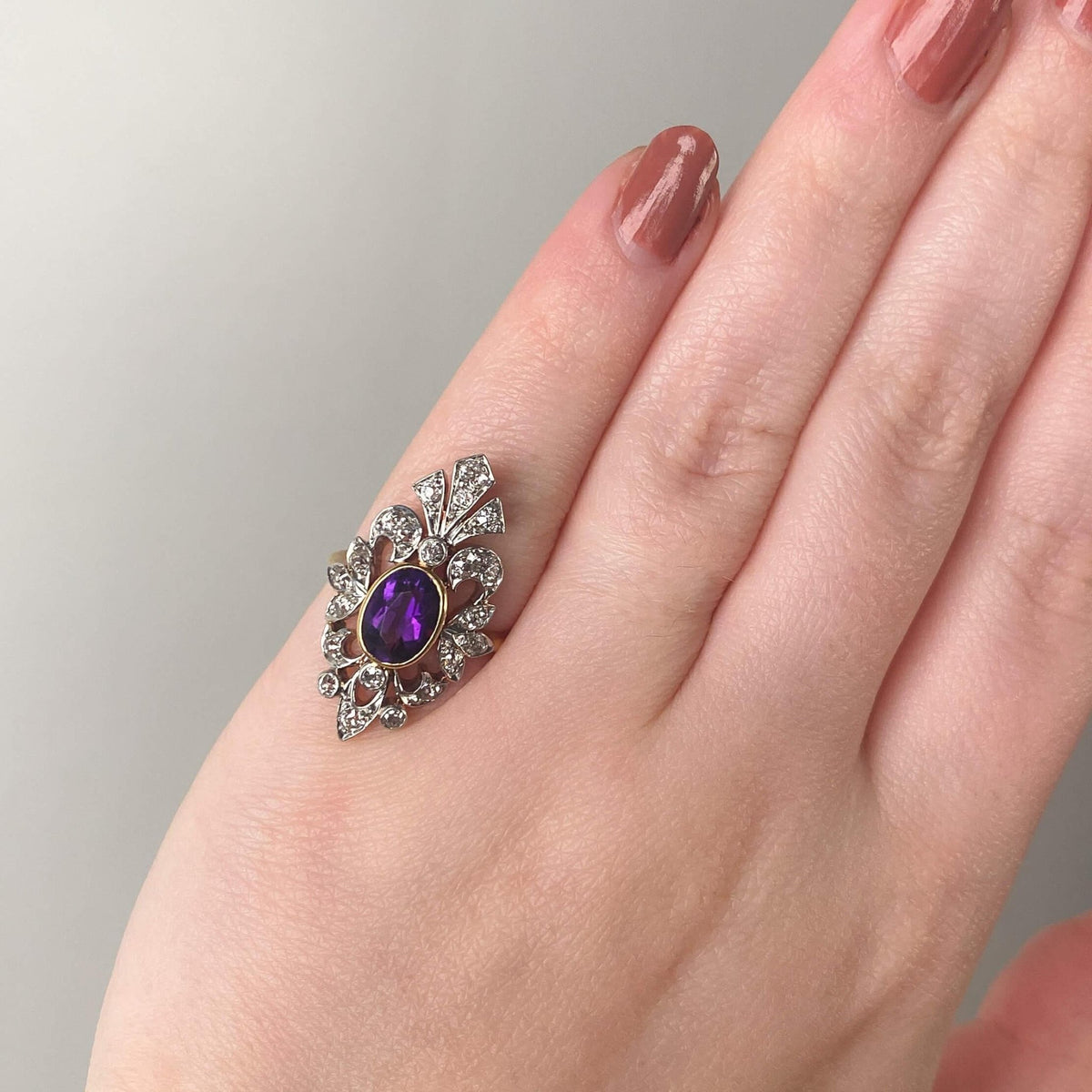 Antique Amethyst and Diamond Ring of 18k Gold and Platinum - Trademark Antiques