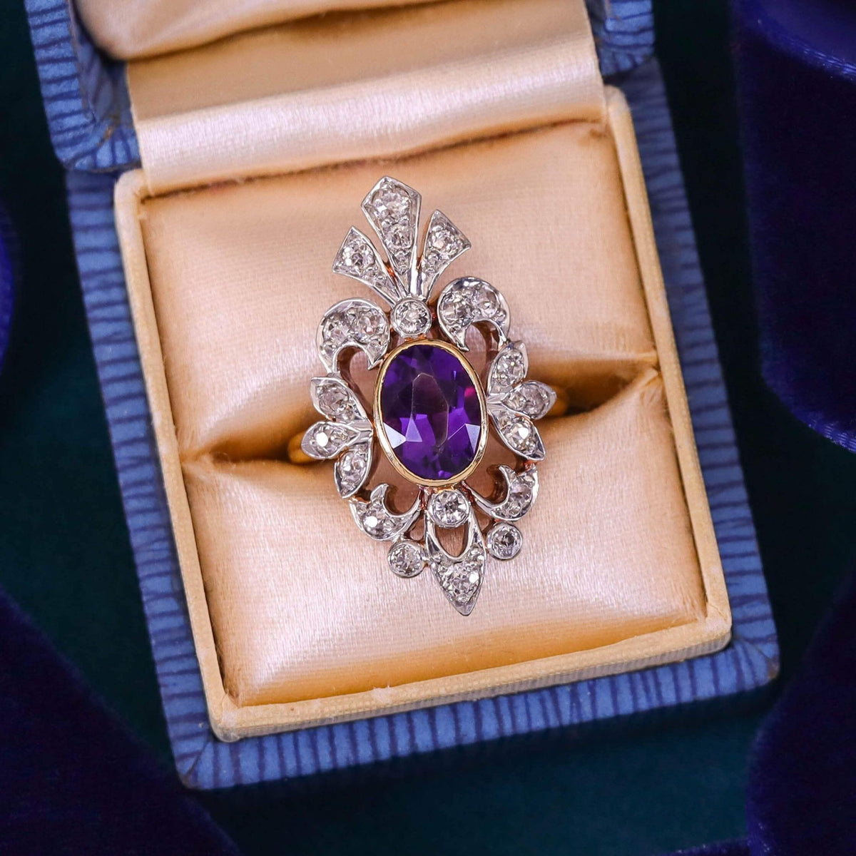 Antique Amethyst and Diamond Ring of 18k Gold and Platinum - Trademark Antiques