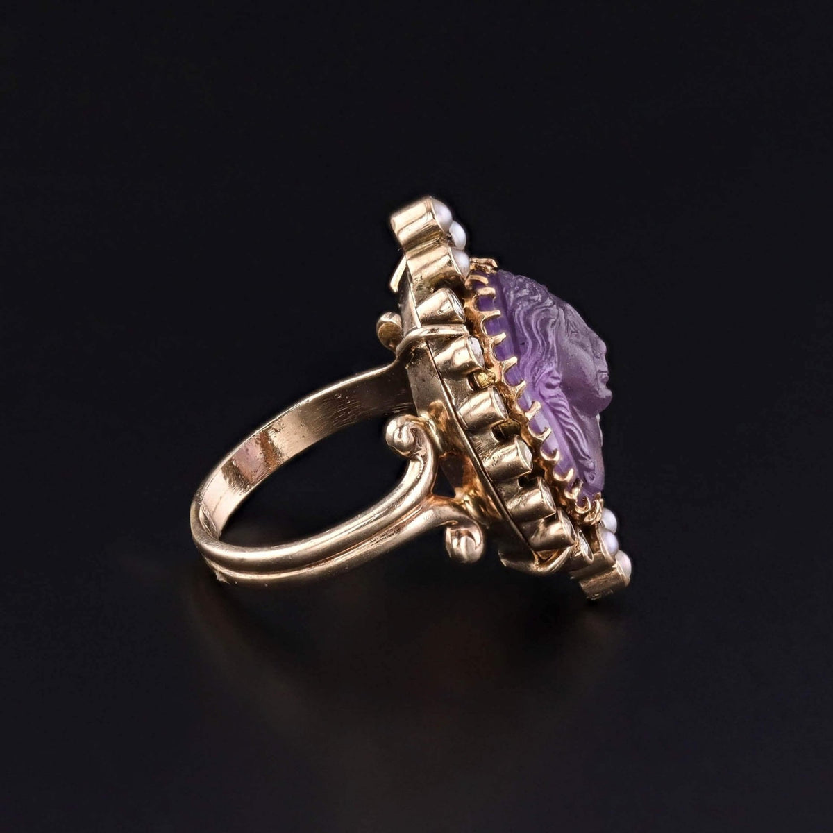 Antique Amethyst Cameo Ring of 14k and 18k Gold - Trademark Antiques