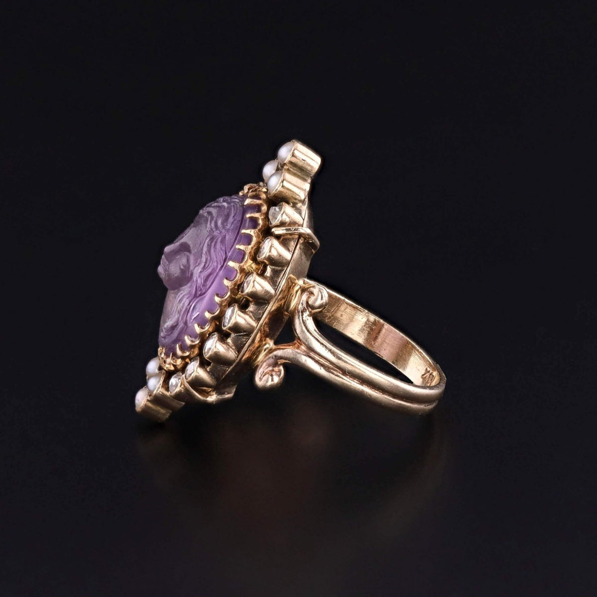 Antique Amethyst Cameo Ring of 14k and 18k Gold - Trademark Antiques