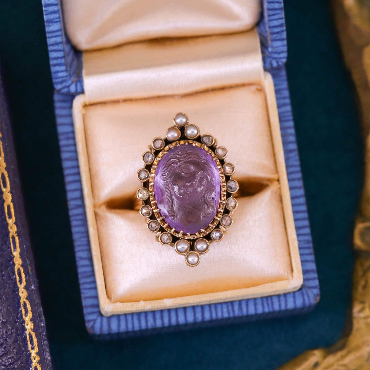 Antique Amethyst Cameo Ring of 14k and 18k Gold - Trademark Antiques
