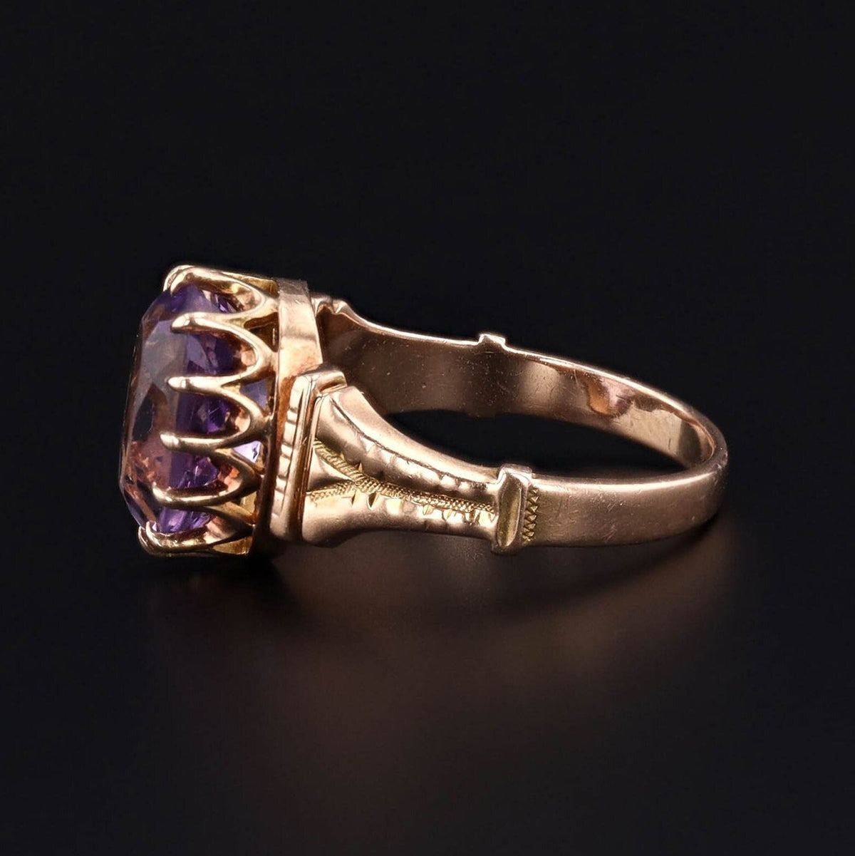 Antique Amethyst Ring of 14k Gold - Trademark Antiques