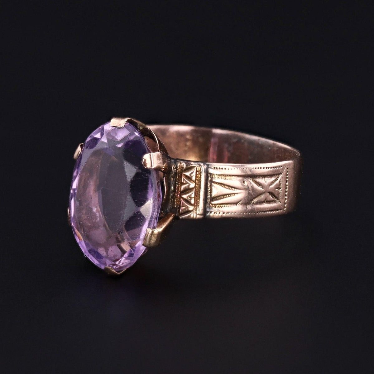 Antique Amethyst Ring of 9ct Gold - Trademark Antiques