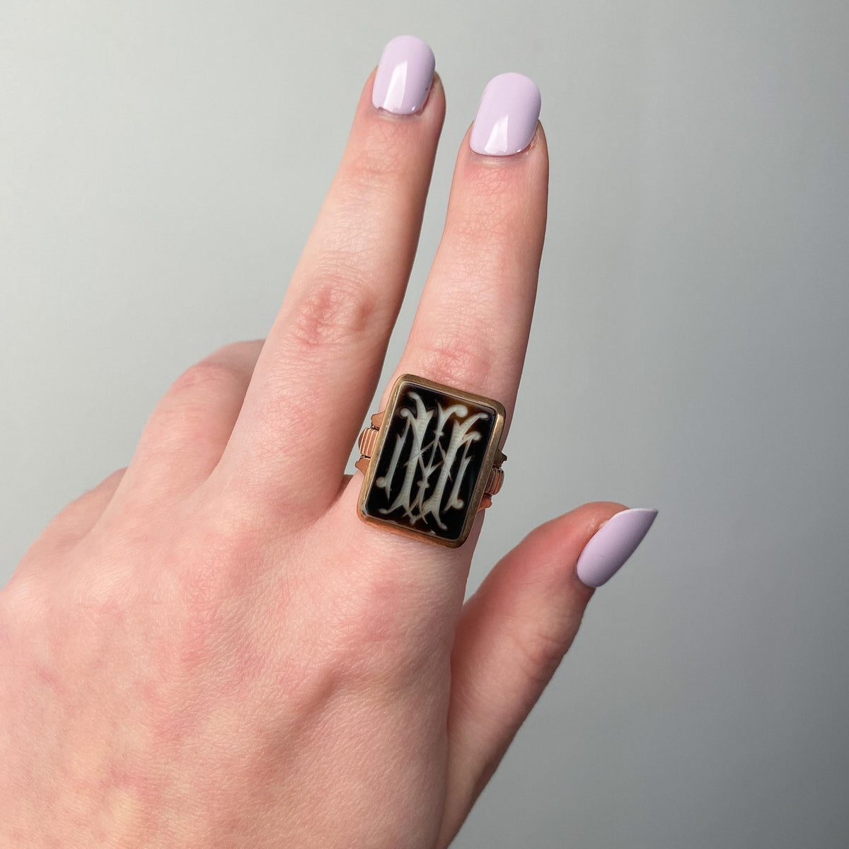 Antique Banded Agate Signet Ring of 14k Gold - Trademark Antiques