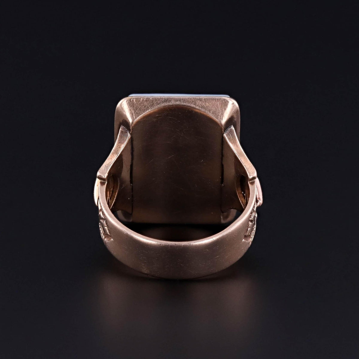 Antique Banded Agate Signet Ring of 14k Gold - Trademark Antiques