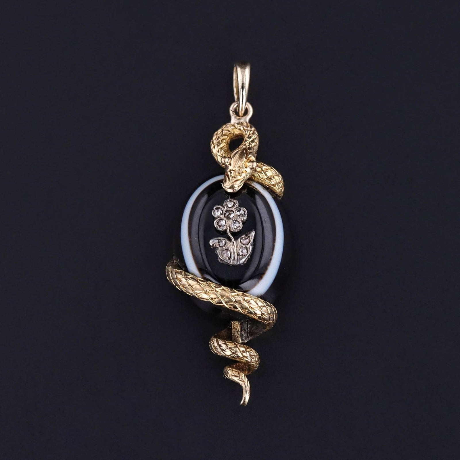 Antique Banded Agate Snake Pendant of 18k Gold - Trademark Antiques