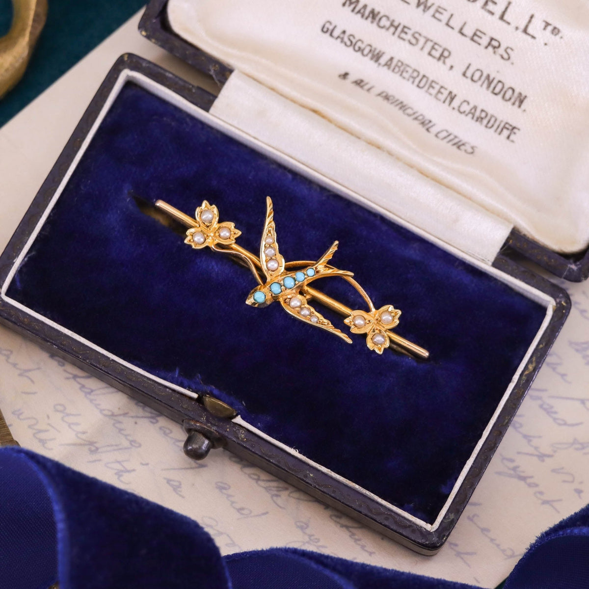 Antique Bird Bar Pin of 15ct Gold - Trademark Antiques