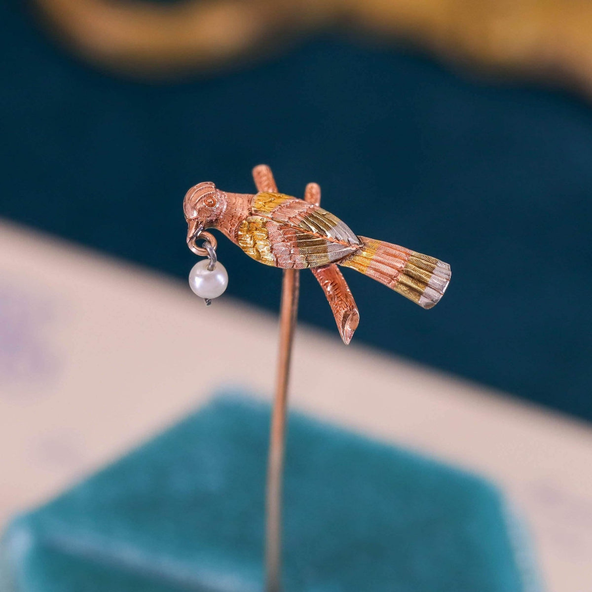 Antique Bird Hatpin of 14k Gold - Trademark Antiques