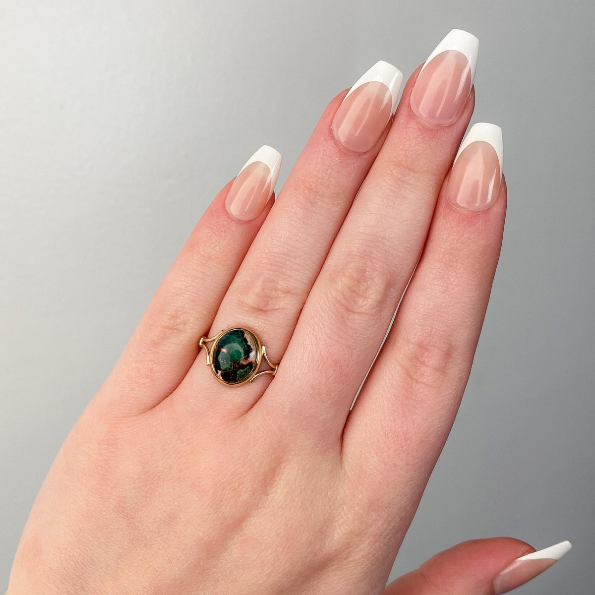 Antique Boulder Opal Ring of 18k Gold - Trademark Antiques