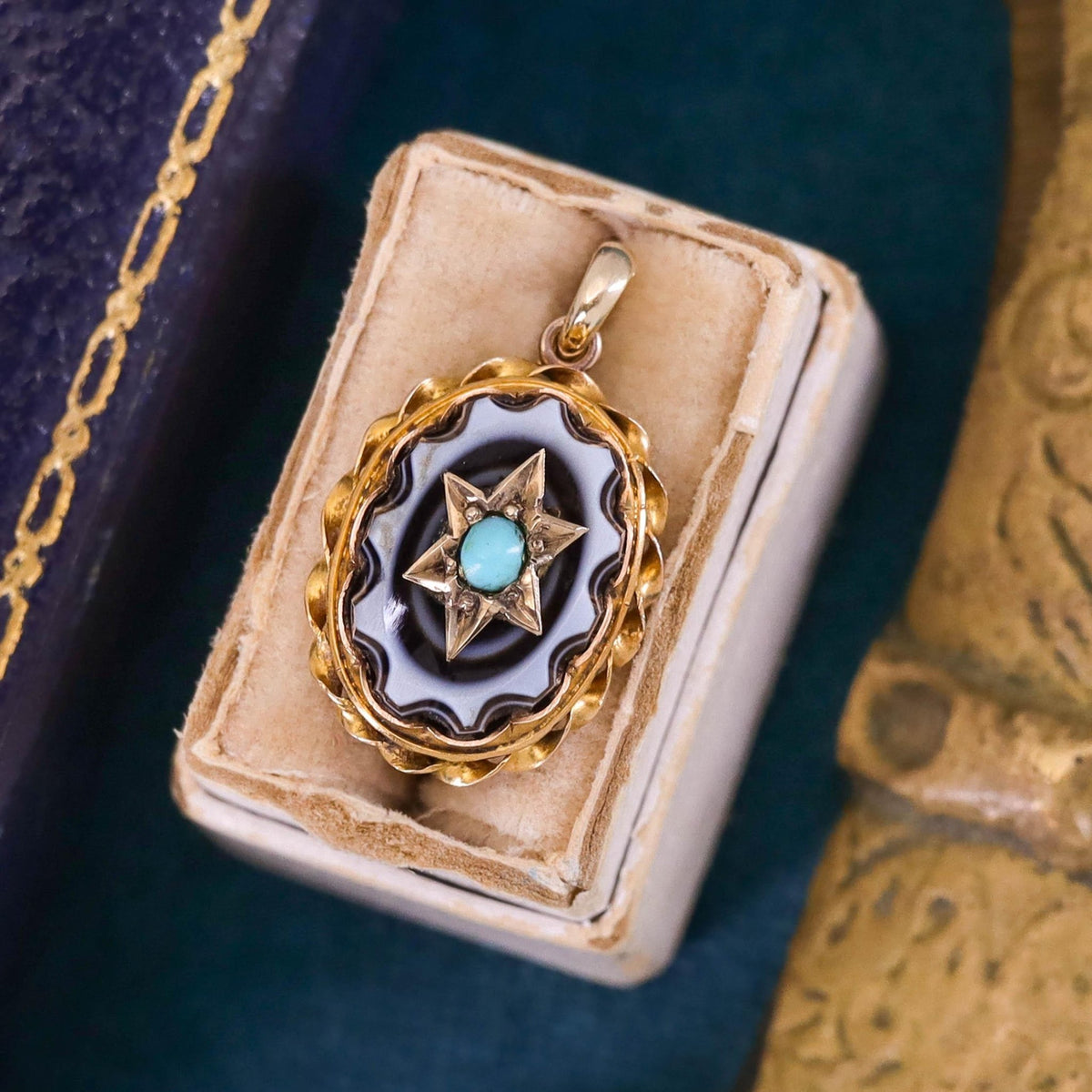 Antique Carved Banded Agate Star Pendant of 14k Gold - Trademark Antiques