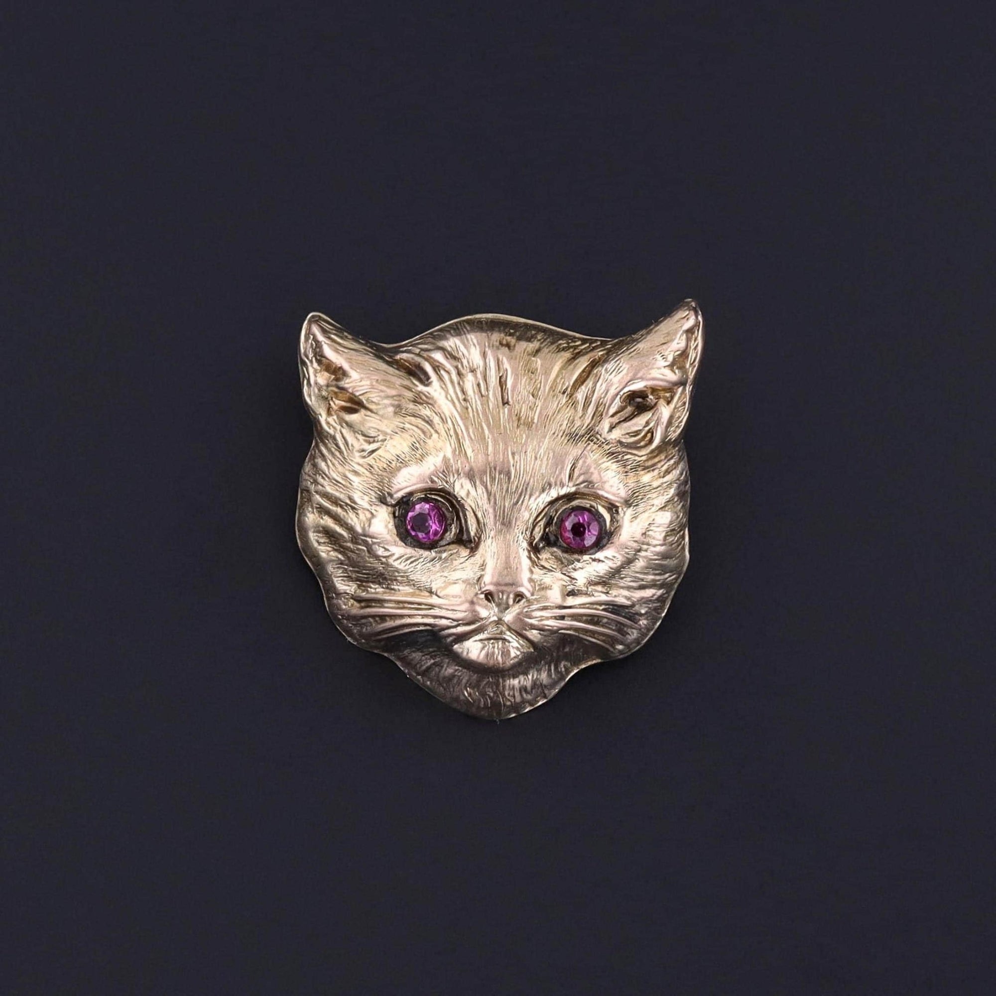 Antique Cat Brooch of 10k Gold - Trademark Antiques