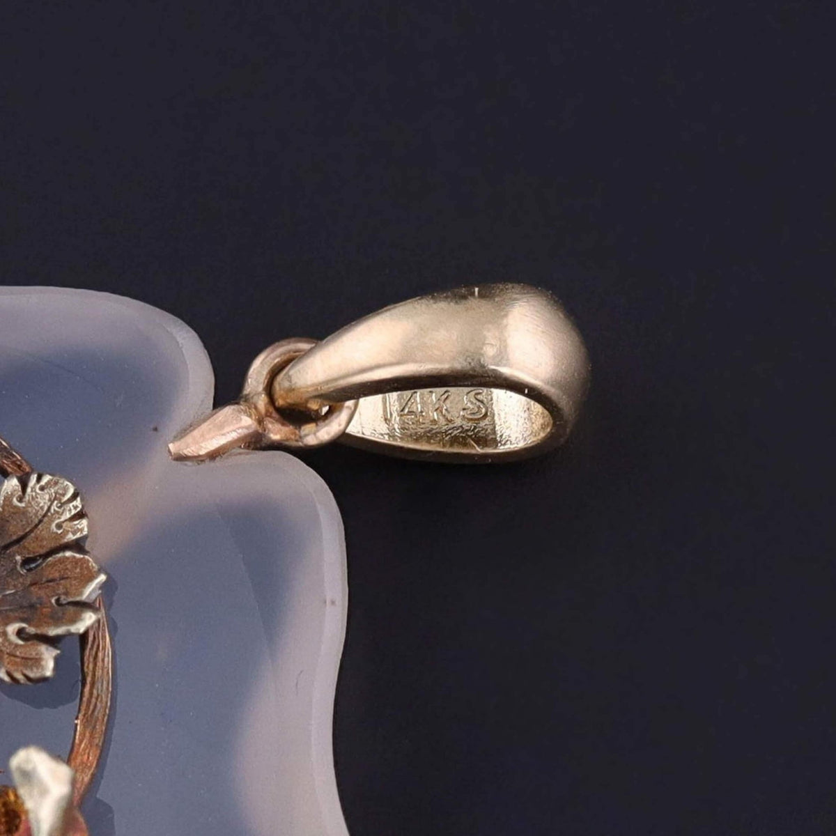 Antique Chalcedony Flower Pendant of 16k Gold - Trademark Antiques