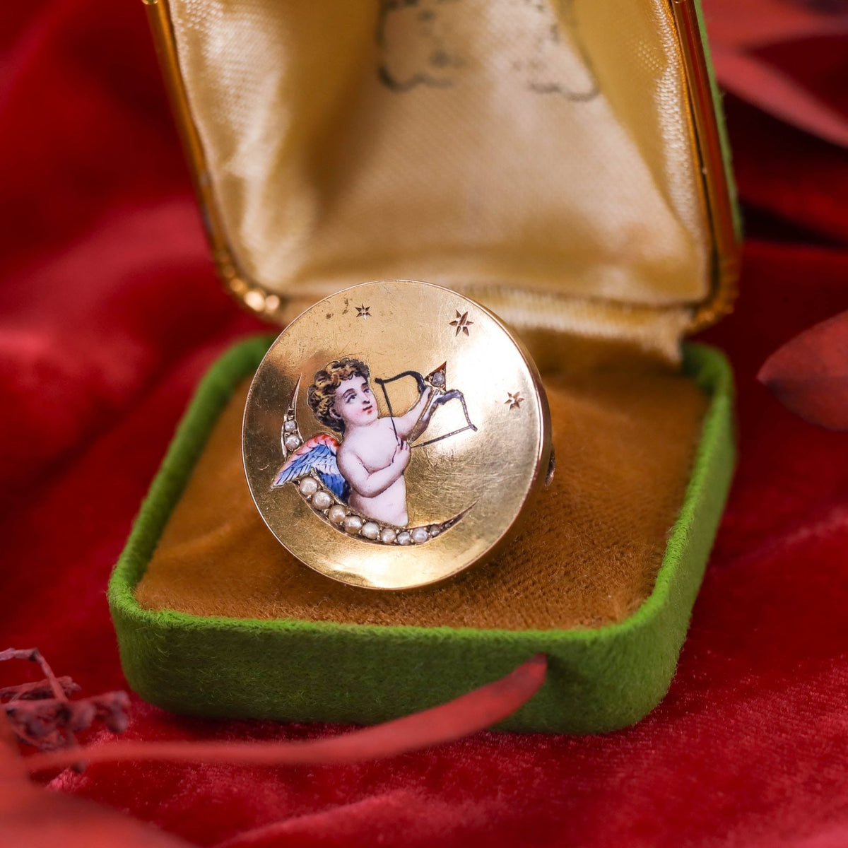 Antique Cherub Brooch of 14k Gold - Trademark Antiques