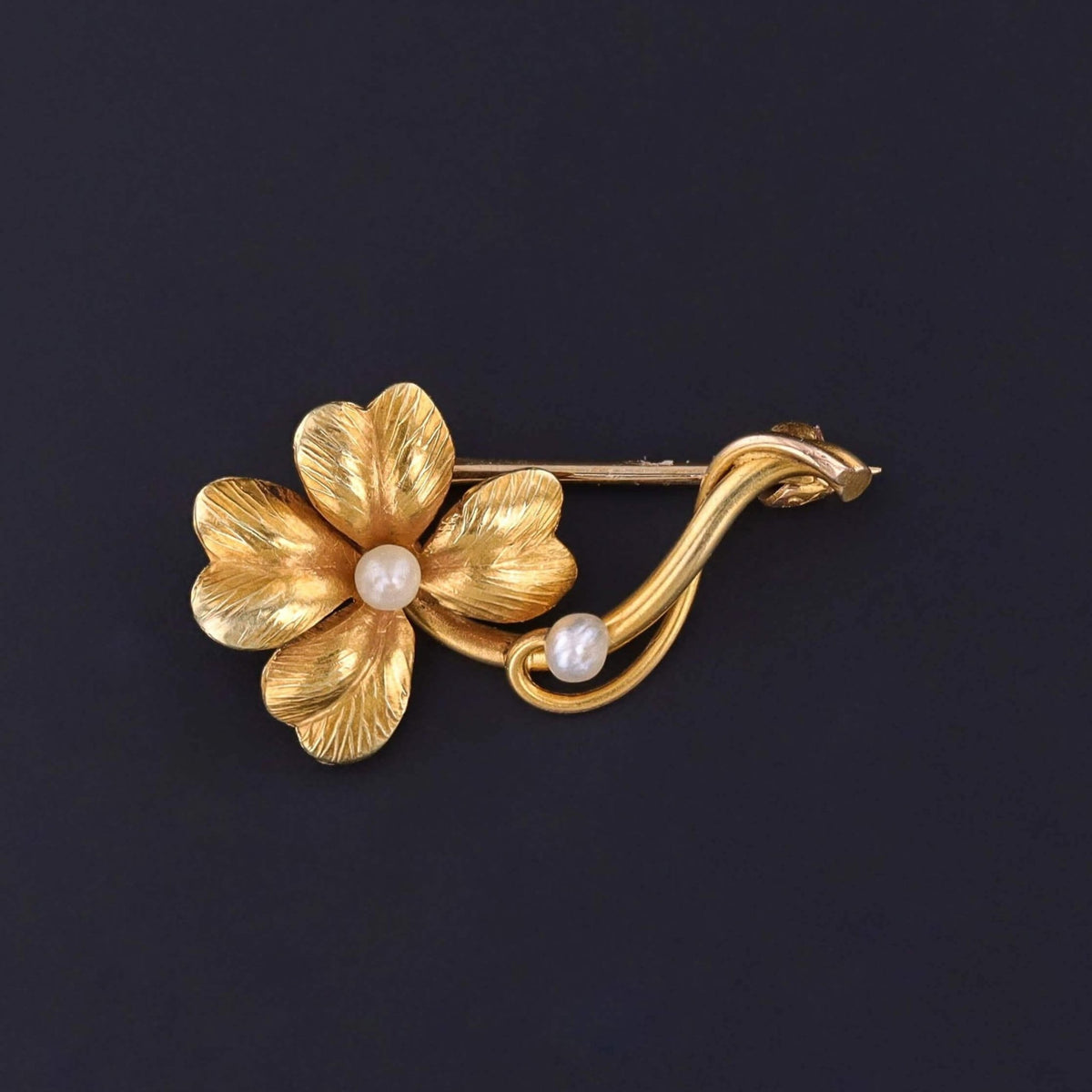 Antique Clover Pin of 14k Gold - Trademark Antiques