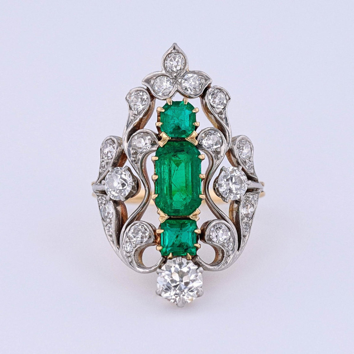 Antique Columbian Emerald and Diamond Ring of 18k Gold and Platinum - GIA Cert - Trademark Antiques