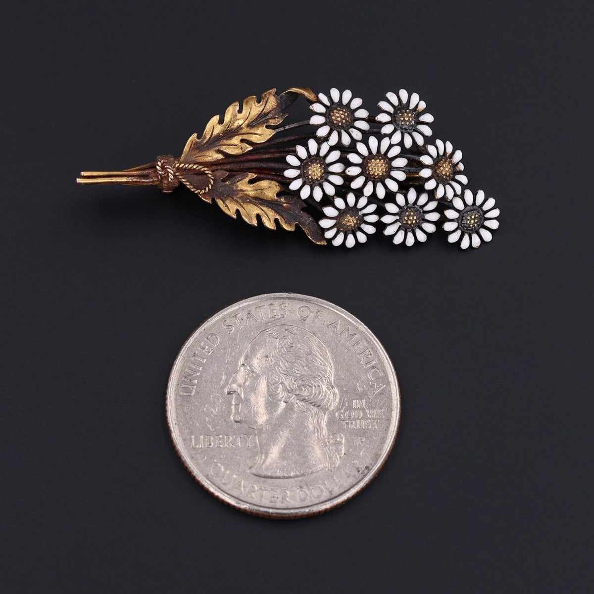 Antique Daisy Brooch of 14k Gold - Trademark Antiques