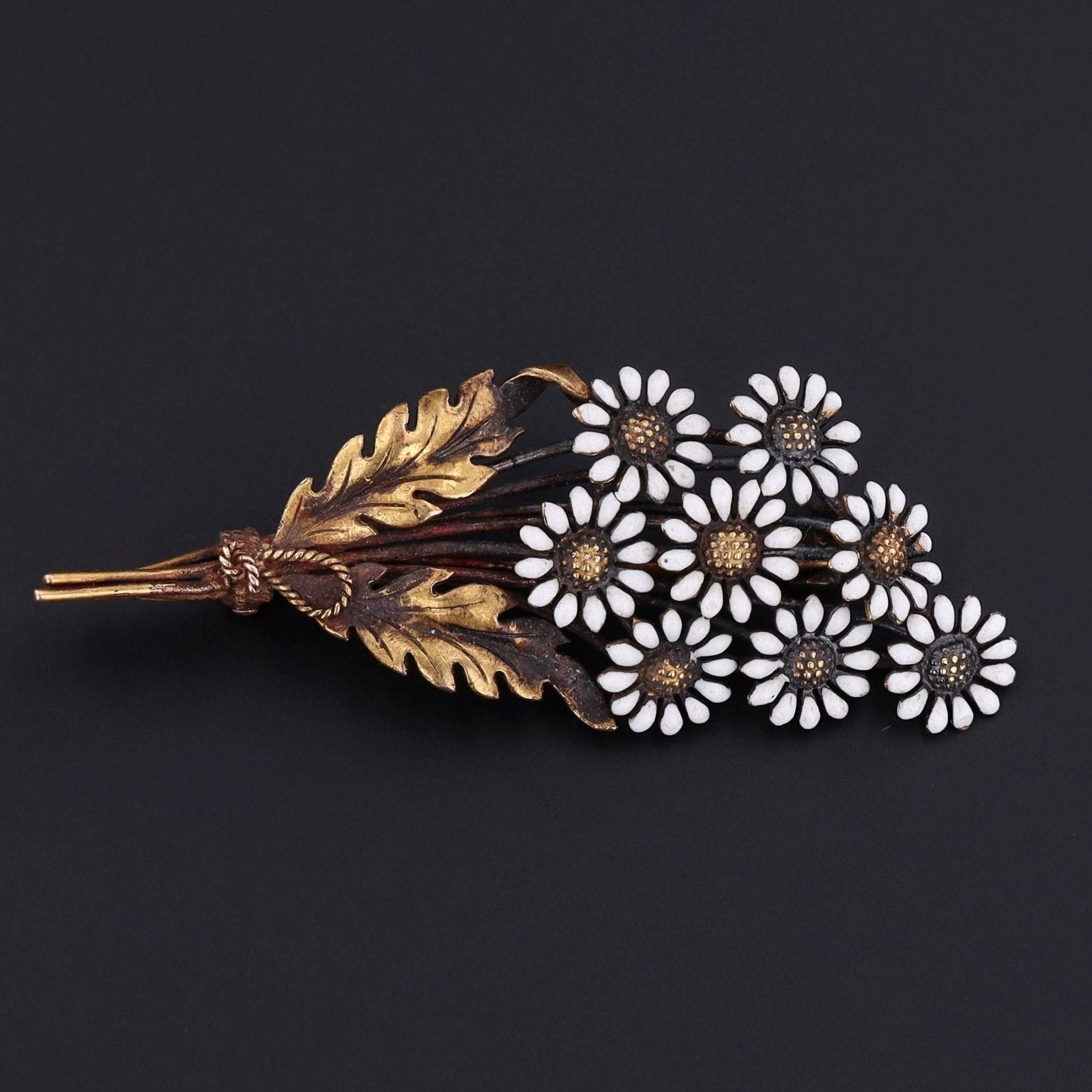Antique Daisy Brooch of 14k Gold - Trademark Antiques