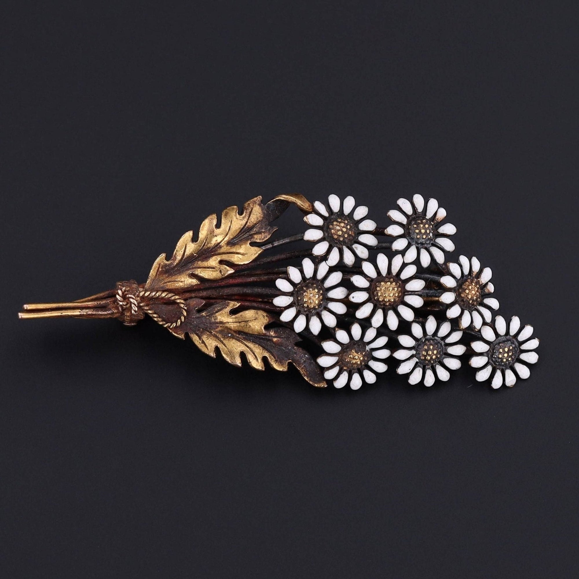 Antique Daisy Brooch of 14k Gold - Trademark Antiques
