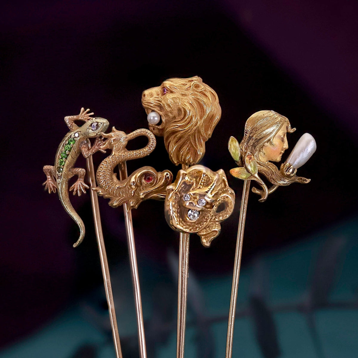 Antique Demantoid Garnet Lizard Stickpin of 14k Gold - Trademark Antiques