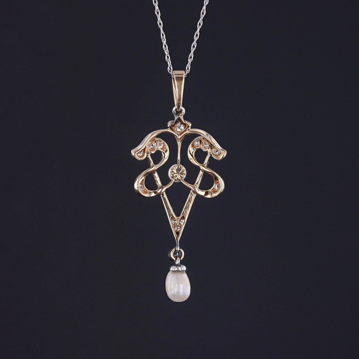 Antique Diamond and Pearl Lavalier Necklace of 14k Gold - Trademark Antiques