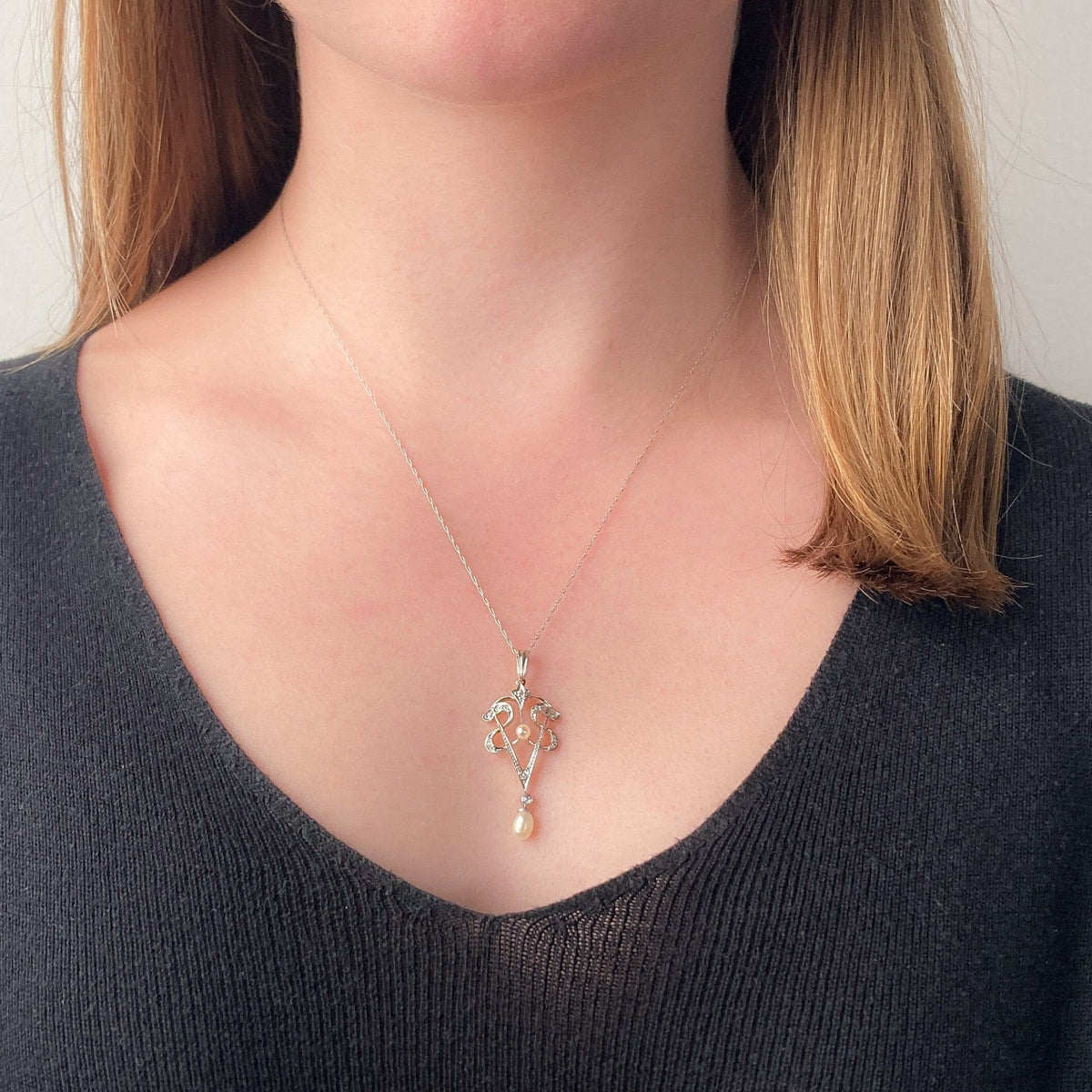 Antique Diamond and Pearl Lavalier Necklace of 14k Gold - Trademark Antiques