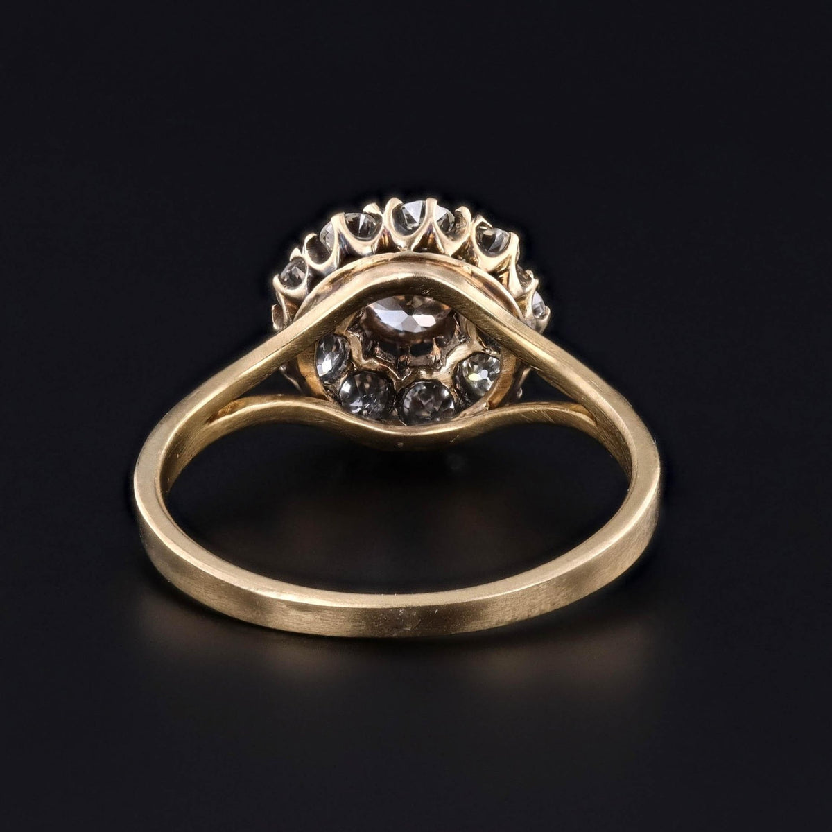 Antique Diamond Cluster Ring of 18k Gold - Trademark Antiques