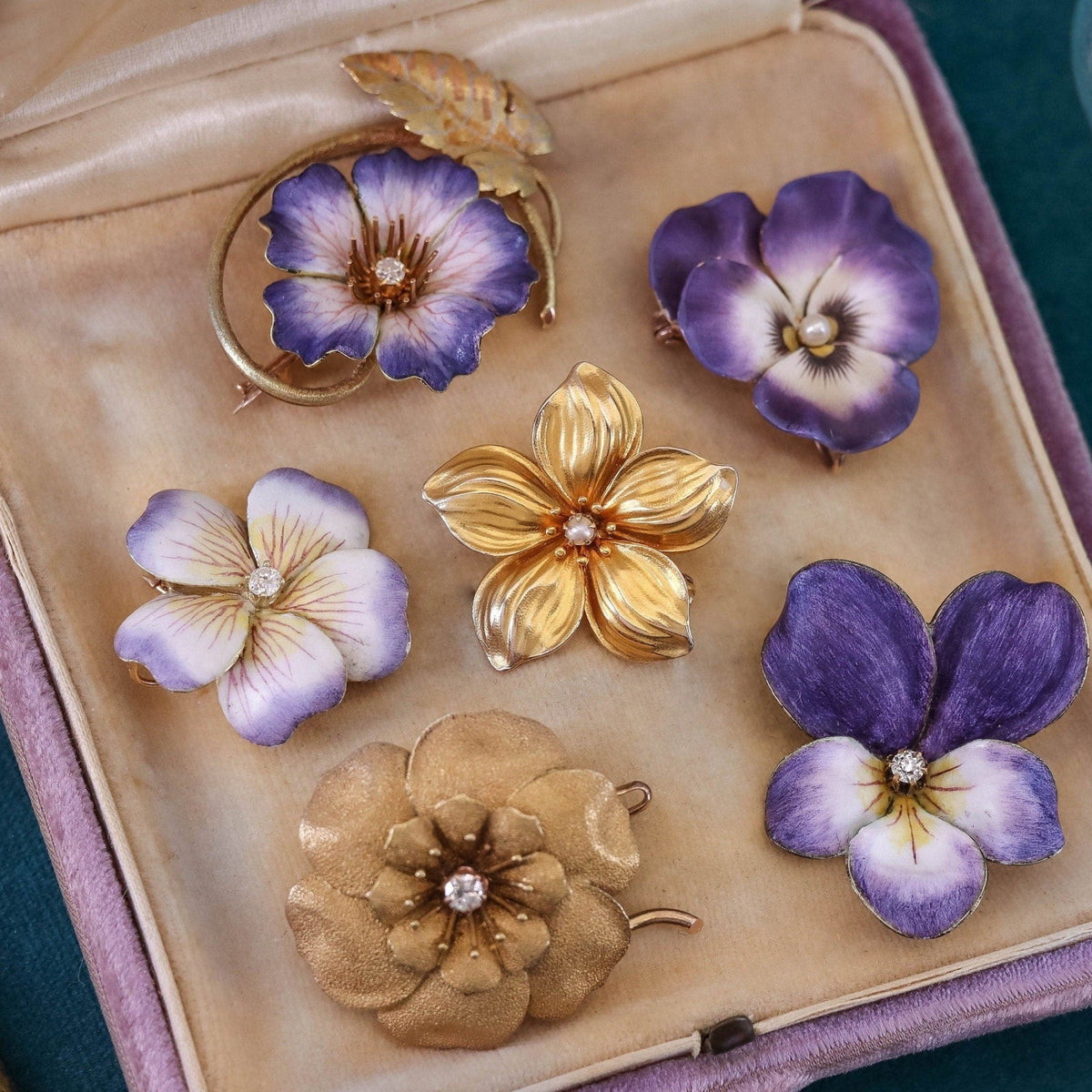 Antique Diamond Flower Brooch of 14k Gold - Trademark Antiques