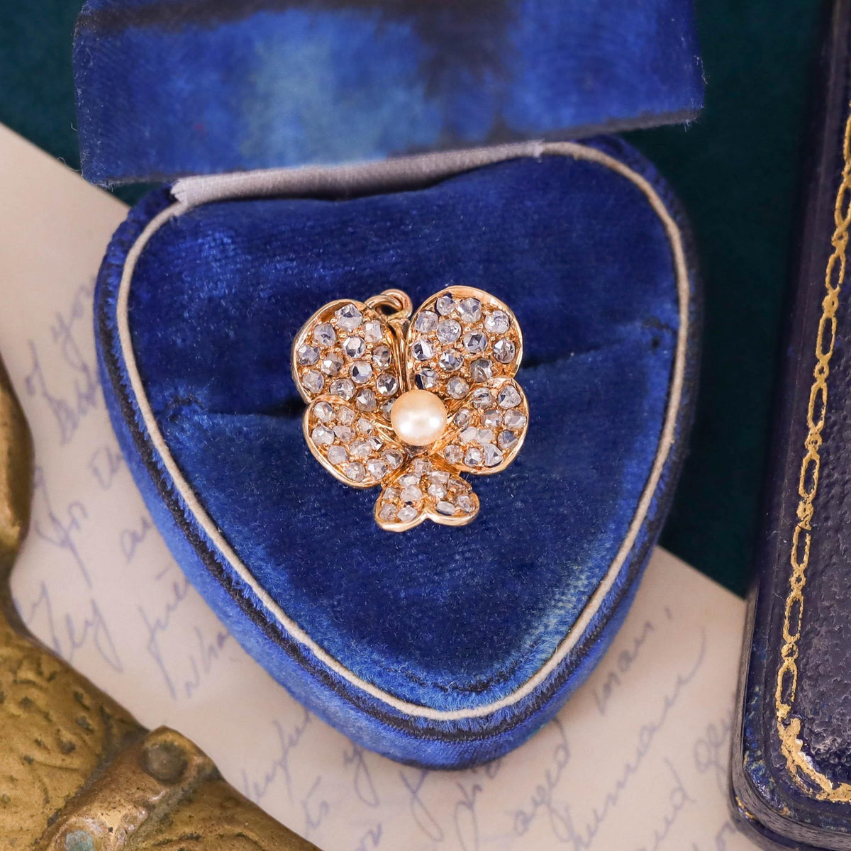 Antique Diamond Pansy Pendant of 18k Gold - Trademark Antiques