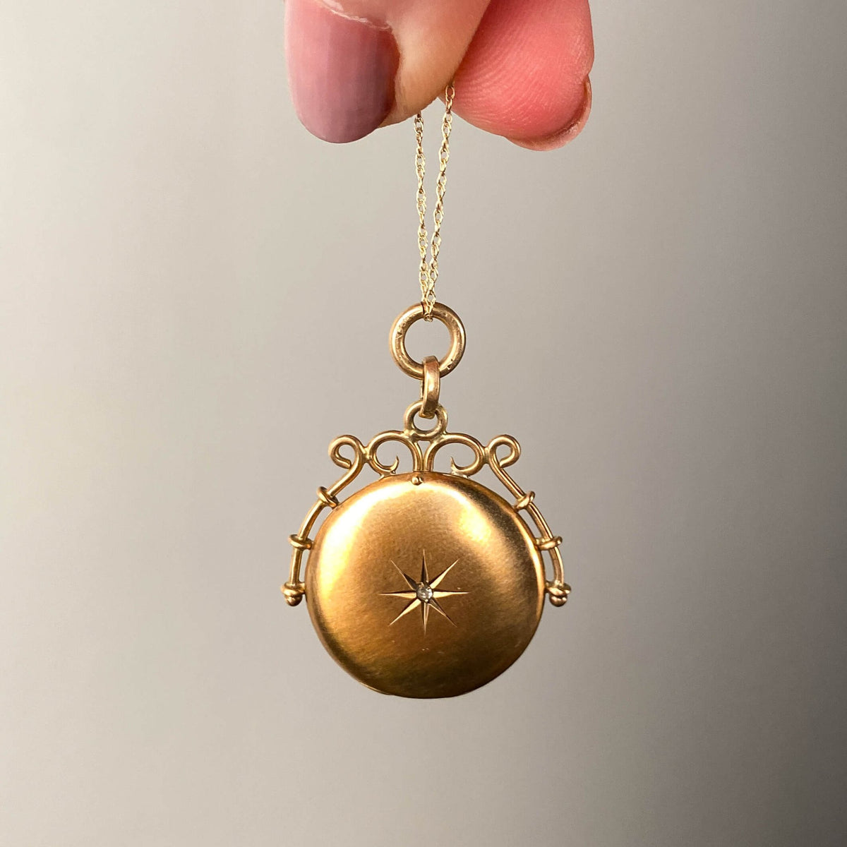 Antique Diamond Star Locket of 9ct Gold - Trademark Antiques