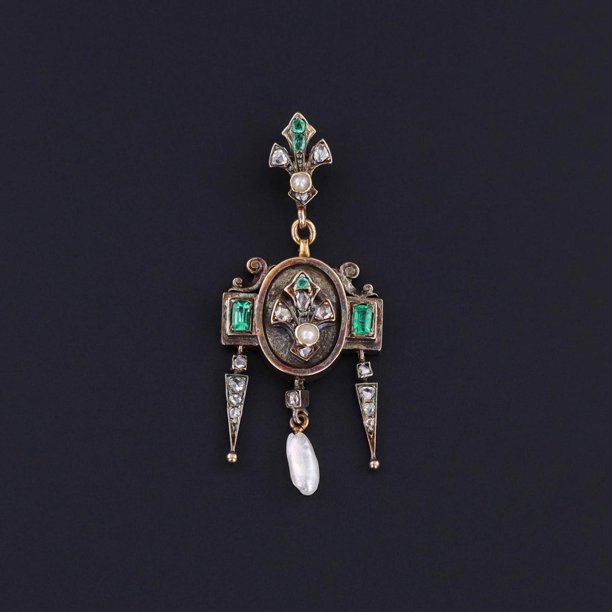 Antique Emerald Diamond and Pearl Pendant of 18k Gold - Trademark Antiques