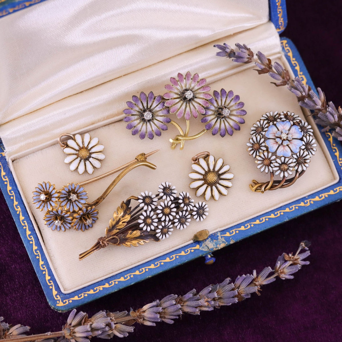 Antique Enamel and Diamond Daisy Brooch of 14k Gold - Trademark Antiques