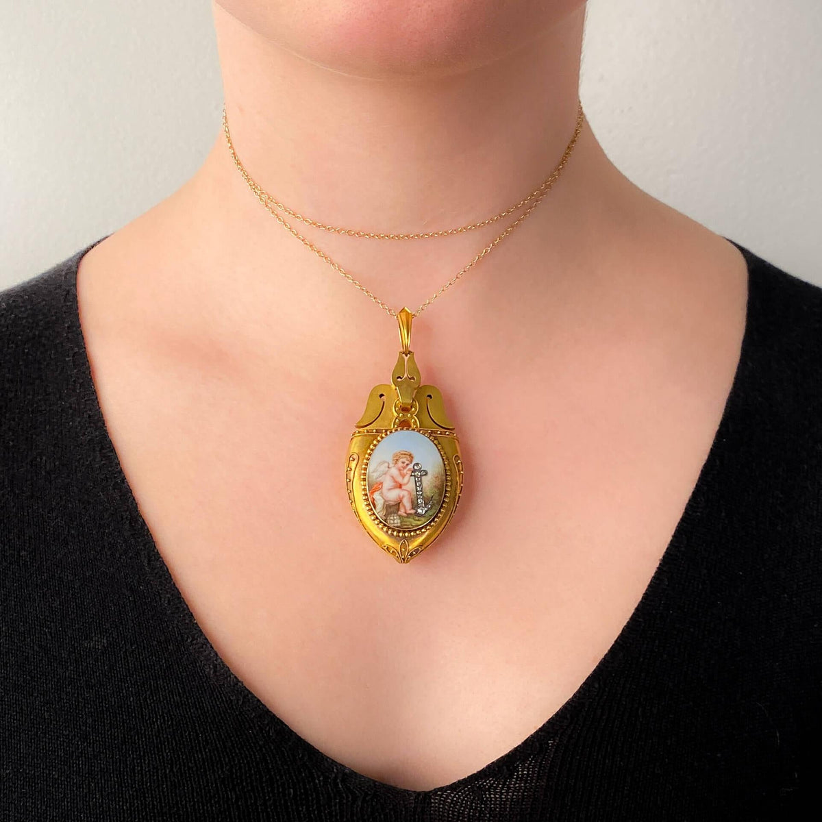 Antique Enamel and Diamond Locket of 18k Gold - Trademark Antiques