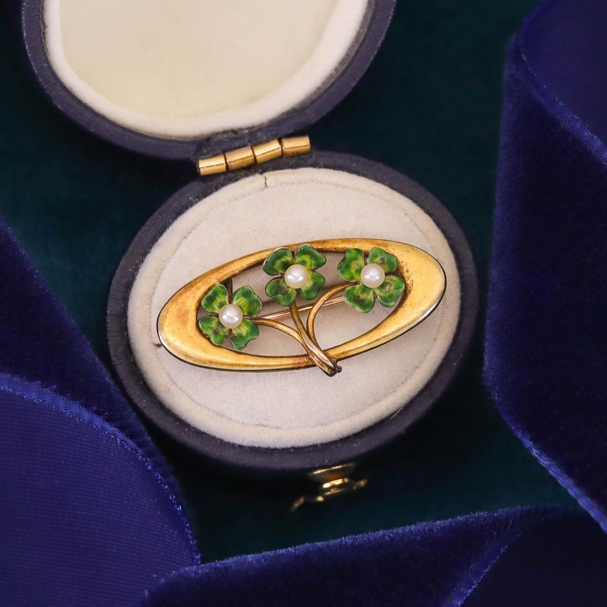 Antique Enamel Clover Brooch of 10k Gold - Trademark Antiques