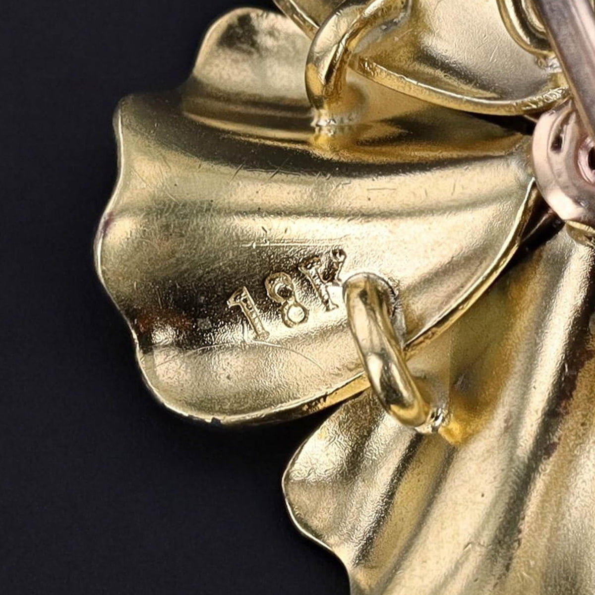 Antique Enamel Flower Brooch of 18k Gold - Trademark Antiques