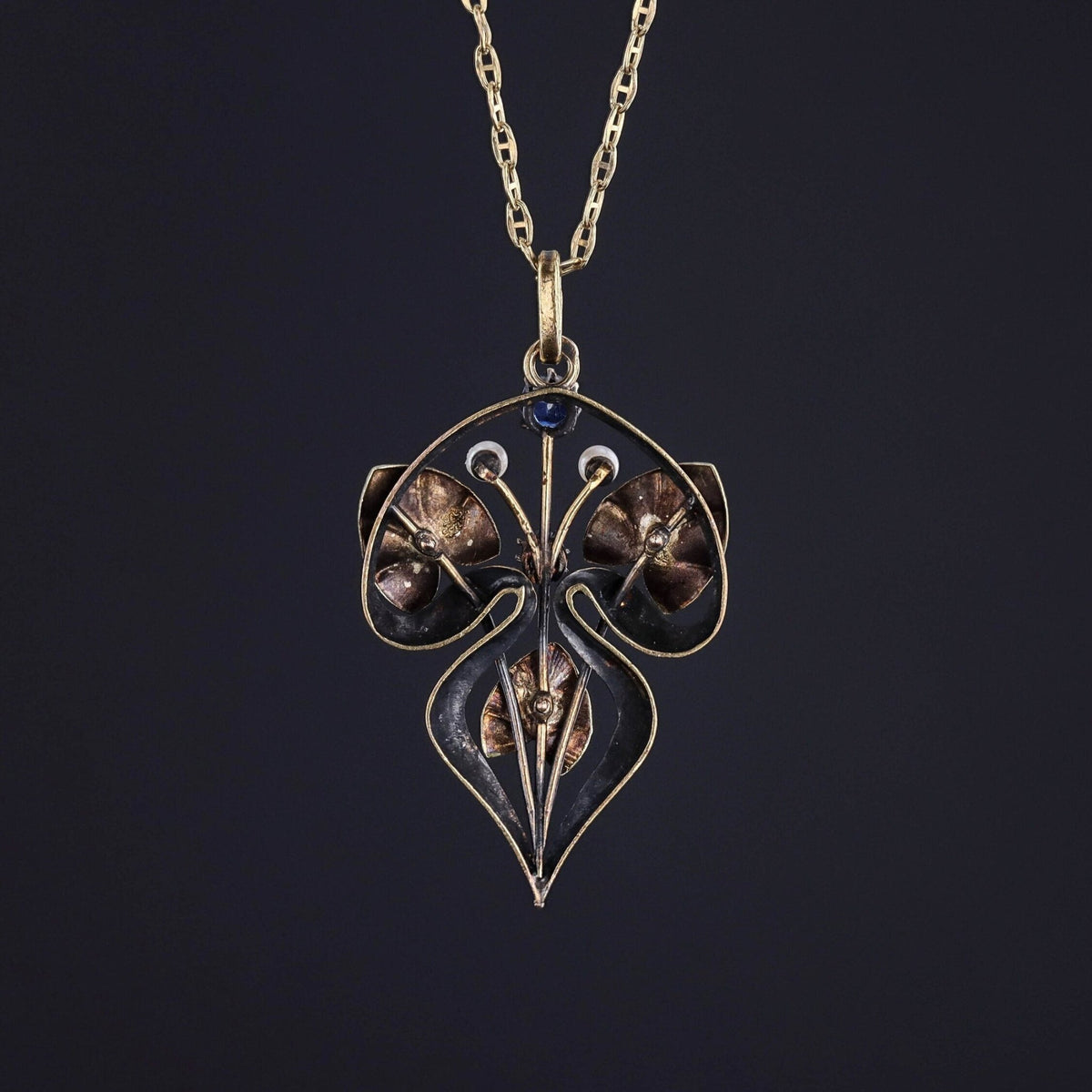 Antique Enamel Leaf Pendant of 14k Gold - Trademark Antiques
