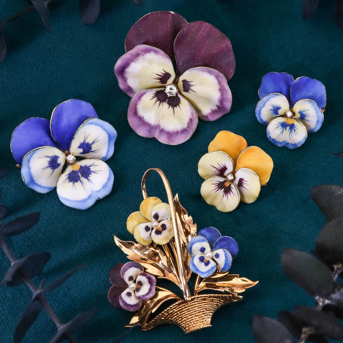 Antique Enamel Pansy Brooch of 14k Gold - Trademark Antiques