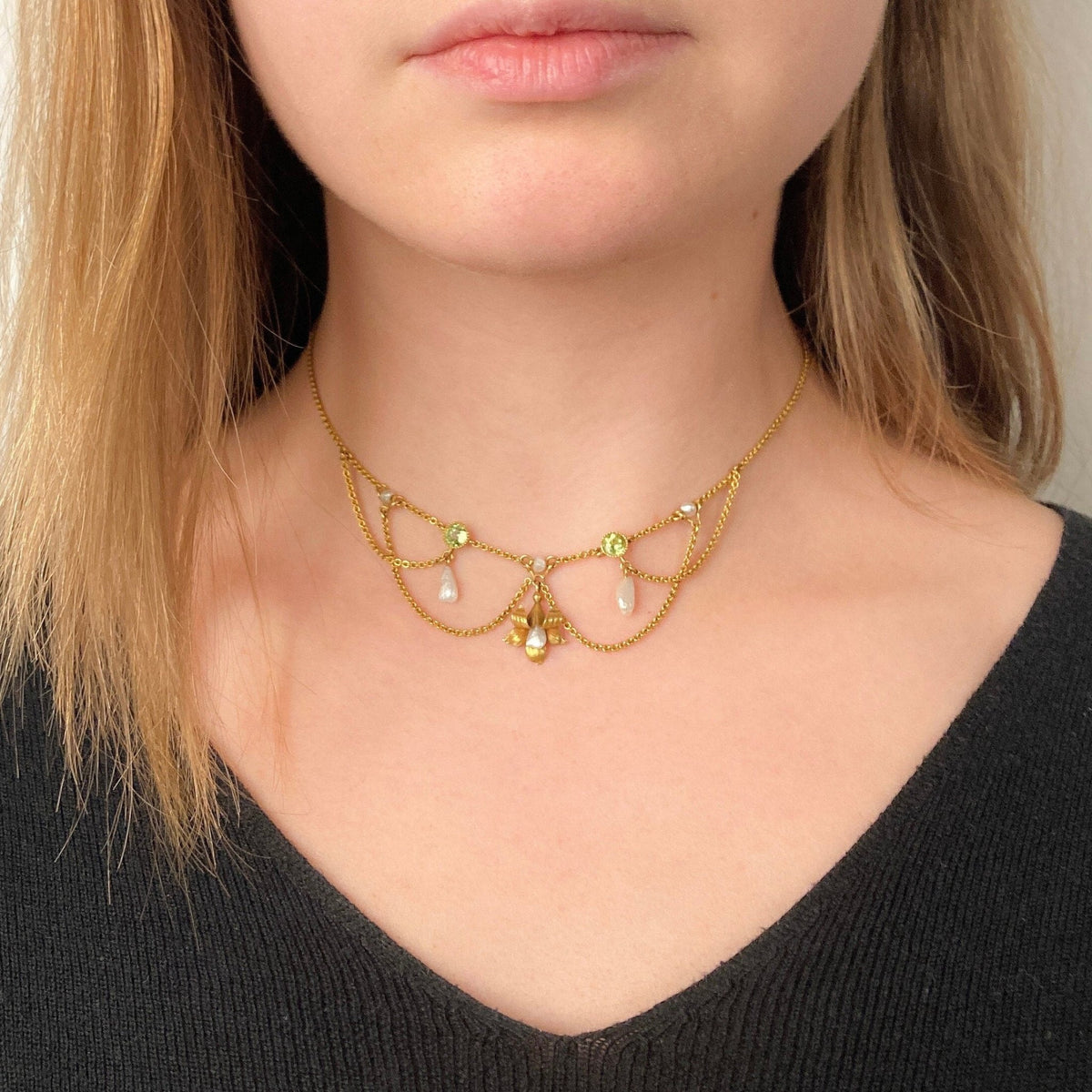 Antique Festoon Necklace of 10k Gold - Trademark Antiques